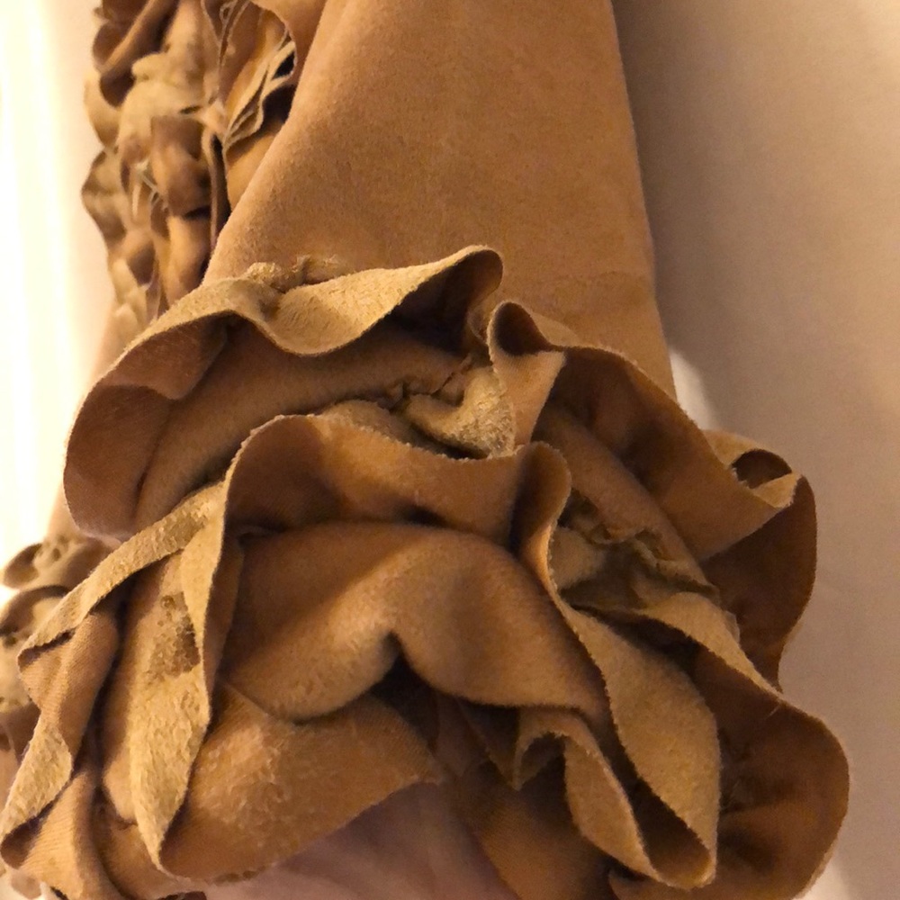 Ruffled Jacket - Picture 3 of 4